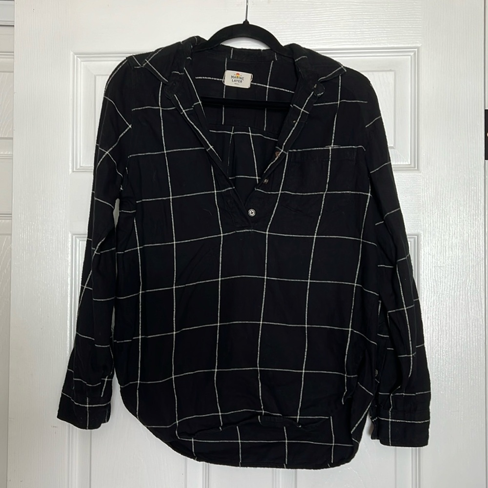 Black and white striped plaid v-neck button striped